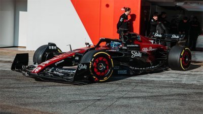 Alfa Romeo F1 Team C43 completes successful debut in Barcelona