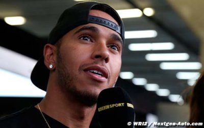 Hamilton warns against Red Bull engine deal