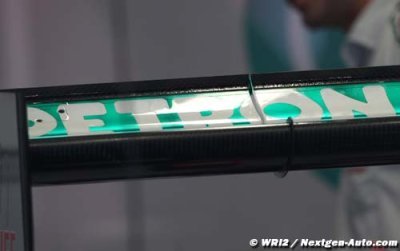 McLaren gambles again with big Monza wing 