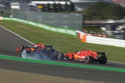 La FIA n’est pas ravie du comportement de Leclerc en début de course