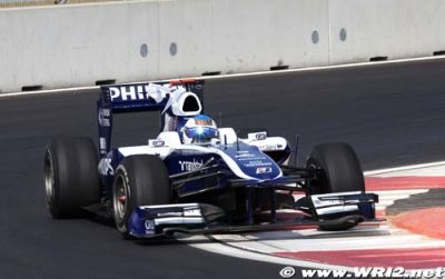 Barrichello hopes to stay with Williams in 2011
