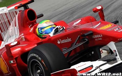 Massa leads title despite no wins in 2010