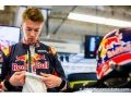 Official: Kvyat to stay with Toro Rosso in 2017
