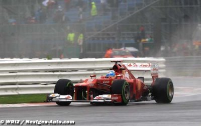 Alonso a su rester calme pour prendre la pole