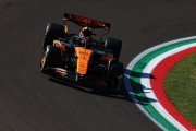 McLaren F1 casse un contrat en cours et change d'équipementier