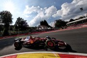 Hamilton va 's'excuser' auprès de Ferrari et assume 'un week-end à oublier'