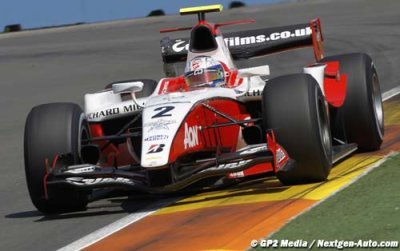 Bird dominates dramatic feature race