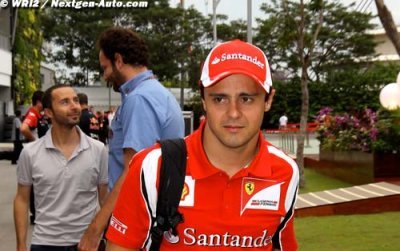 Singapore fireworks as Massa shoves Hamilton