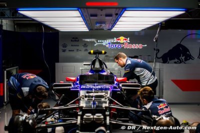 Hartley roulera avec le numéro 39 sur sa Toro Rosso