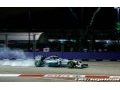 Hamilton snatches pole from Rosberg in Singapore