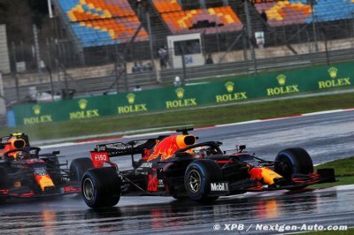 Une course difficile pour Verstappen et Albon, candidats à la victoire
