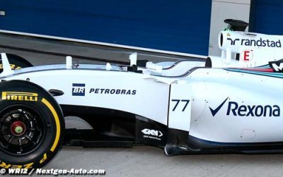 La Williams FW38 en piste vendredi, la Mercedes W07 aussi