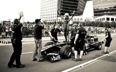 Lotus F1 Team brings F1 to the Philippines