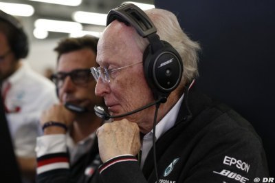 Mercedes&nbsp;: Hamilton rend hommage à l’ancien directeur Hubbert