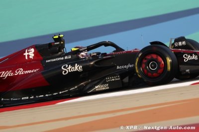 Zhou quickest ahead of Verstappen as Mercedes hit trouble&nbsp;on day 2 of testing