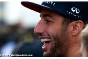 Ricciardo signs with former Beckham manager