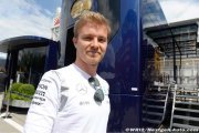 Lauda plays down Rosberg-Ferrari rumours