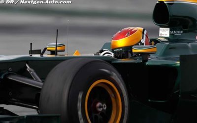 Team Lotus drops Friday driver Fauzy