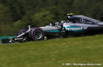 Officiel&nbsp;: 10 secondes de pénalité pour Rosberg, qui garde sa 4e place