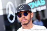 Hamilton se moque du nouveau contrat de Rosberg