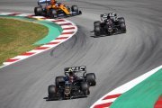 Haas et Sainz reçoivent les félicitations de Brawn après Barcelone