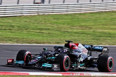 Hamilton veut la pole pour ‘limiter les pertes’ mais s’inquiète du rythme des Ferrari