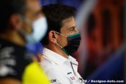 Wolff not commenting on Hamilton pay-cut rumours
