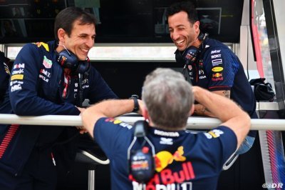 Horner dément Marko&nbsp;: Ricciardo est ‘extrêmement compétitif’ dans le simulateur