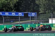 Verstappen répond au tacle d'Hamilton sur son comportement