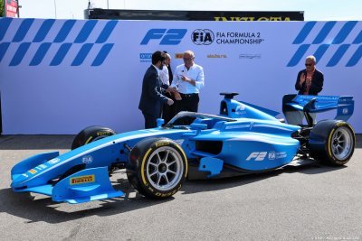La F2 présente sa monoplace 2027, un rapprochement avec la F1 à moindre coût