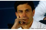 Mercedes slams Red Bull after 2015 opener