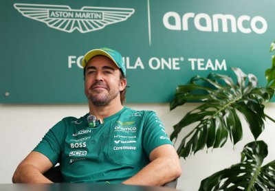 Alonso prépare un retour ’surprise’ au Dakar en 2027 avec Aston Martin