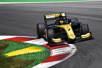Silverstone, Qual.: Zhou seals first F2 pole!