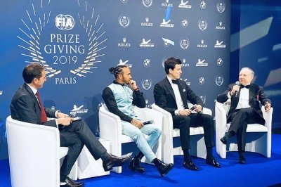 Hamilton&nbsp;: Verstappen a appelé Mercedes F1 pour un volant en 2021