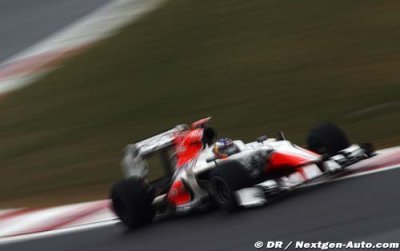 Ricciardo termine entre les deux Virgin