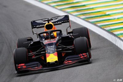 Verstappen veut ’finir le travail’ après sa pole au Brésil
