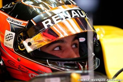 Ocon au volant de la RS16 ce vendredi matin
