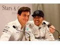 Wolff wants new Hamilton deal before Melbourne
