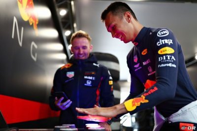 Albon must ’do more’ in 2020 - Marko