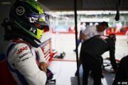 Schumacher 'not used to overtaking' - Steiner