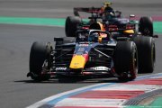 Verstappen accable une Red Bull 'incontrôlable' après le Sprint en Chine