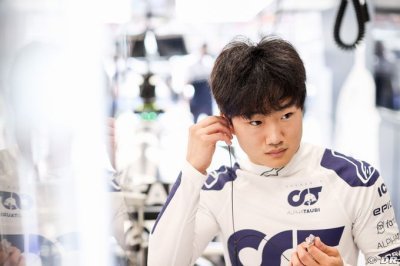 Official: Tsunoda remains with AlphaTauri for 2023 F1 season