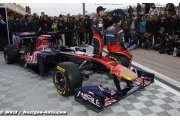 Three more 2011 cars break cover as testing starts