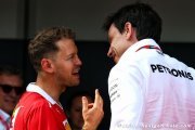 Wolff : Mercedes F1 n'a pas entamé de négociations avec Vettel