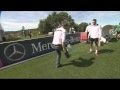 Vidéo - Schumacher et Rosberg montrent leur talent au foot !