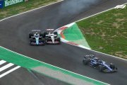 Suspendu pour un GP, Magnussen s'en prend aux commissaires de la FIA