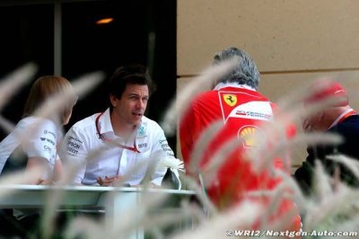 Ecclestone toujours critique de la position de Mercedes et Ferrari