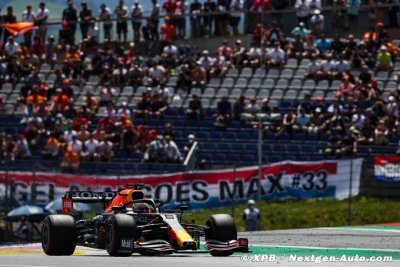 Verstappen storms to Austrian Grand Prix pole