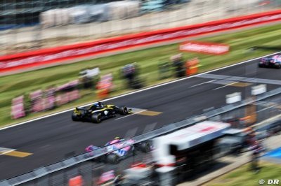 Renault F1 relativise la forte chaleur attendue en piste en Espagne