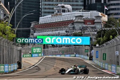 Singapore, FP1: Hamilton on top ahead of Verstappen and Leclerc
